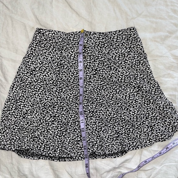 Summer High Rise Mini Skirts - Picture 6 of 7